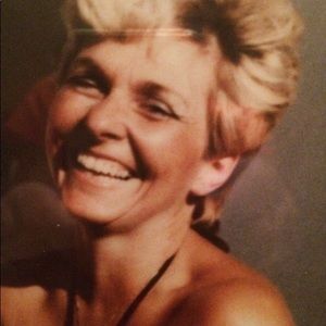 Meet your Posher, Lana